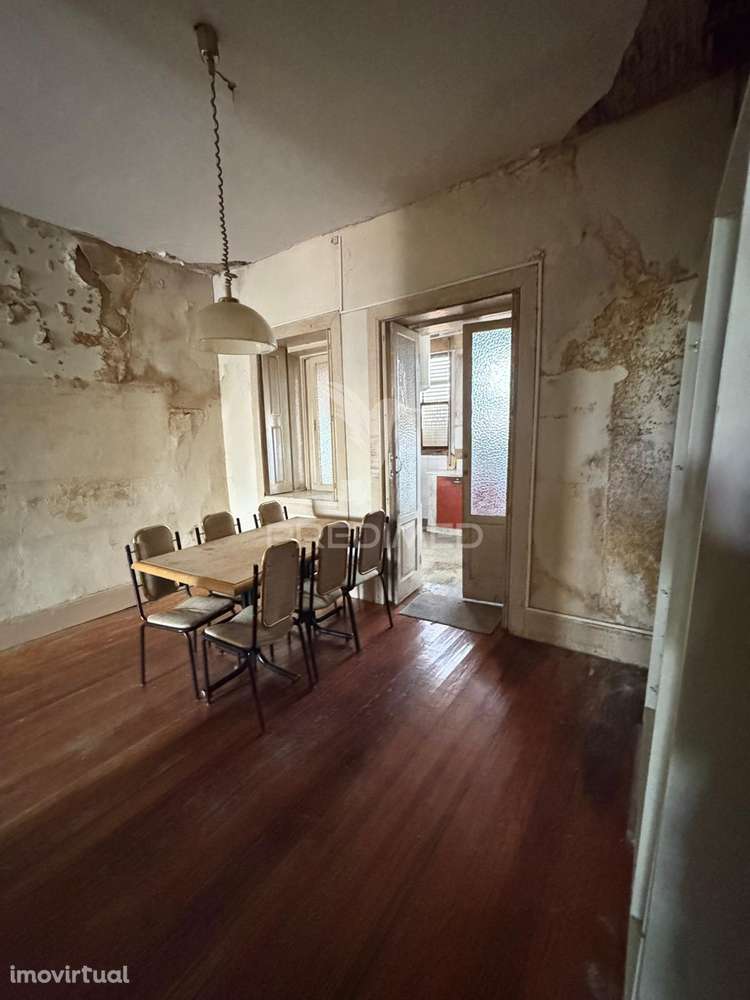 Moradia para Reabilitação Total - Zona Histórica de Vila Nova de Ga... - Grande imagem: 5/14
