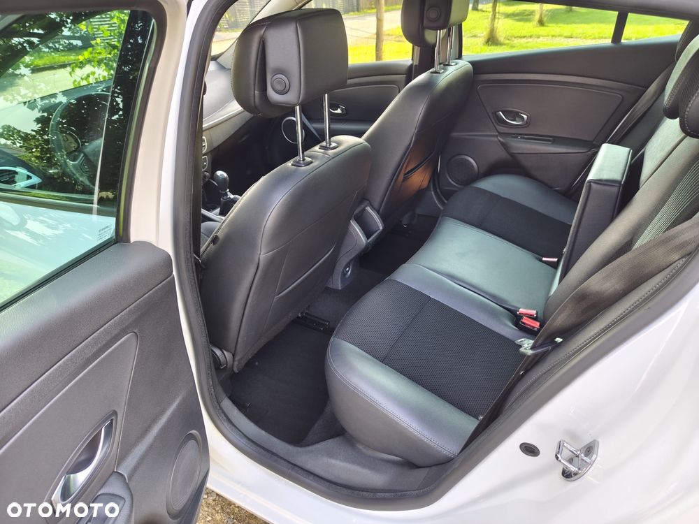 Renault Megane 1.6 16V 110 Night and Day - 20