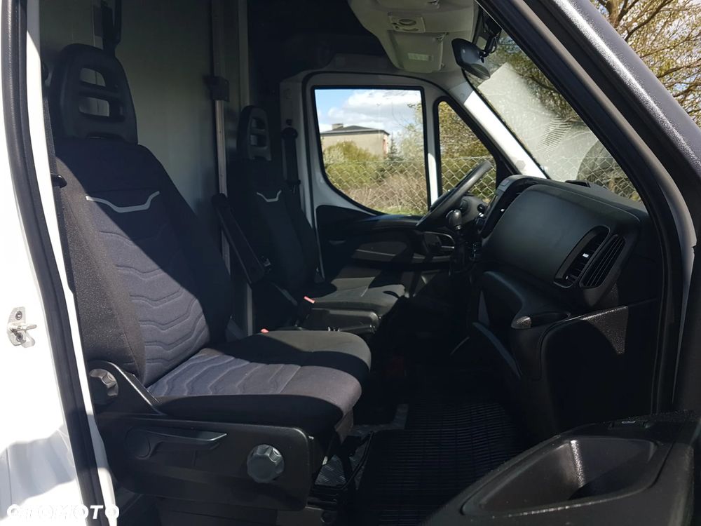 Iveco DAILY KONTENER NISKOPODŁOGOWY 4,43x2,23x2,42 SKLEP FOODTRUCK BAR KLIMA KONIOWÓZ KAMPER - 8