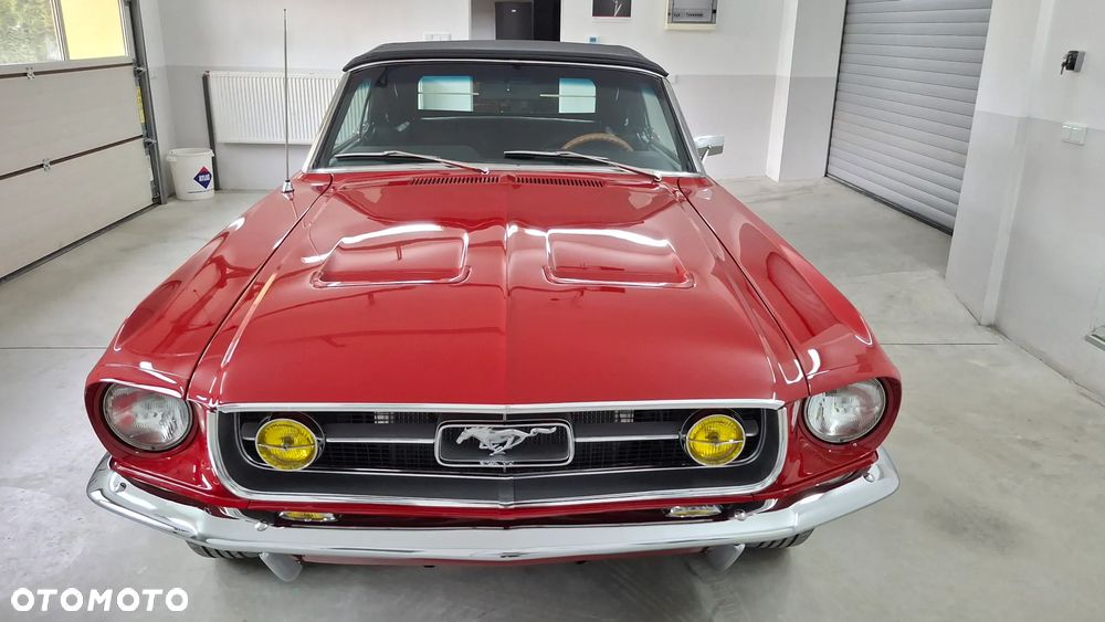 Ford Mustang - 2