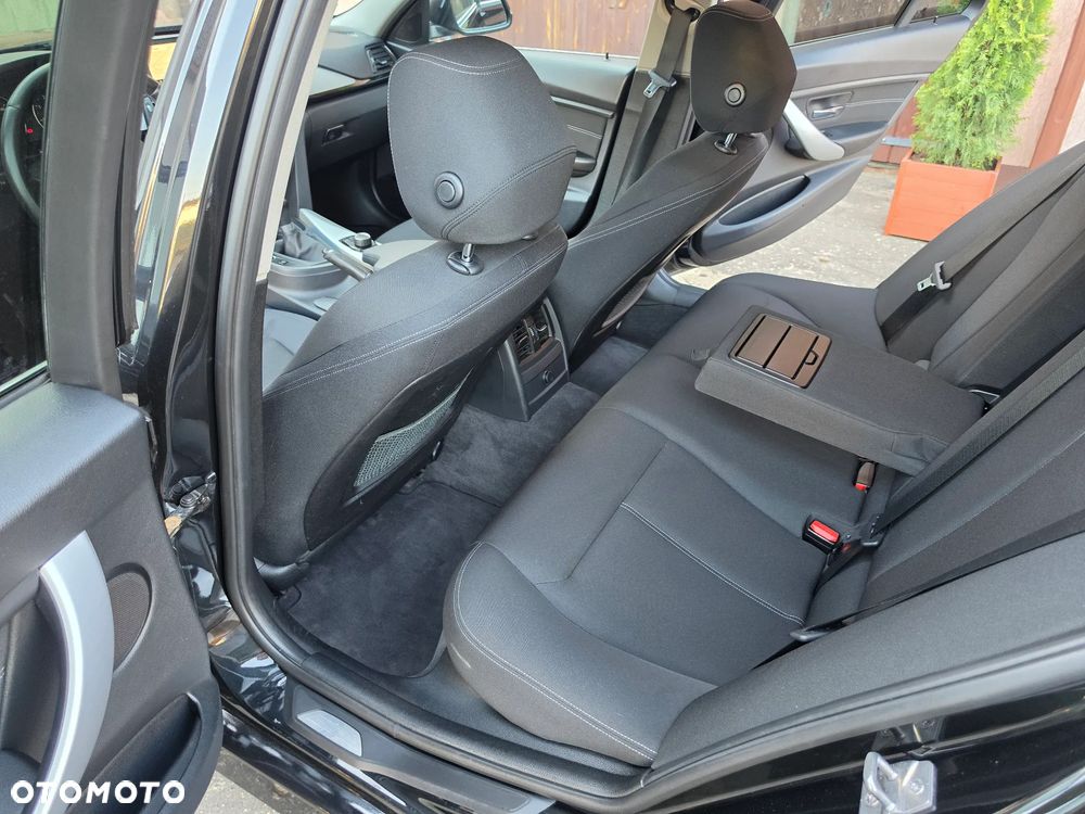 BMW Seria 3 - 13