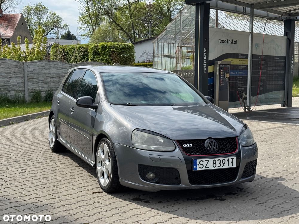 Volkswagen Golf 2.0 GTI - 1