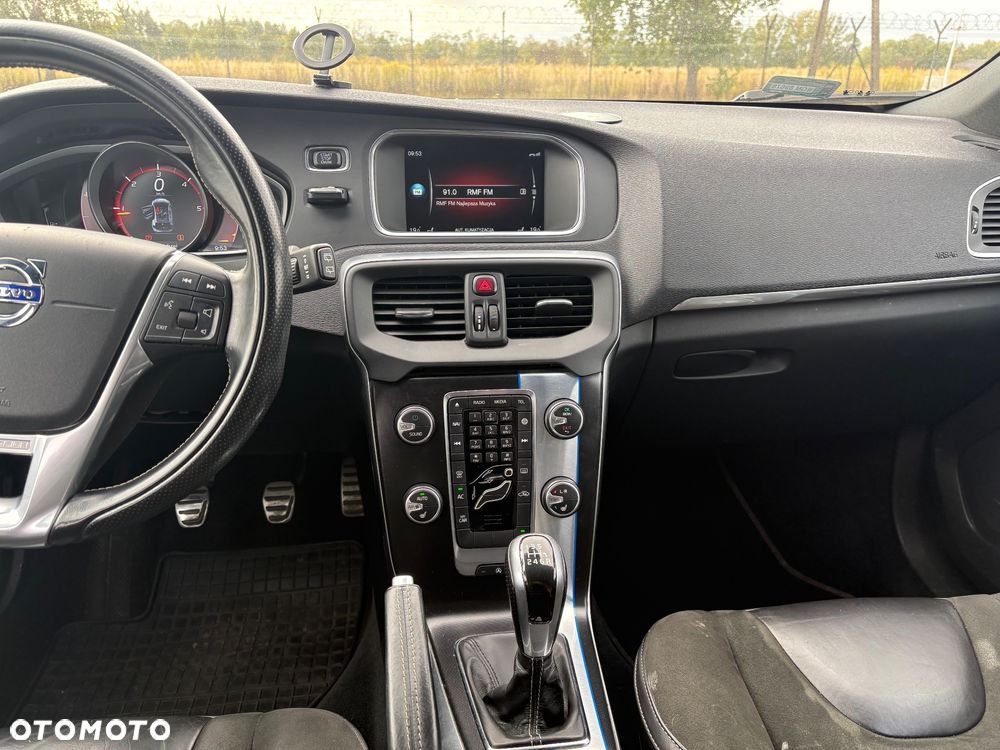 Volvo V40 D2 Drive-E R-Design Momentum - 7