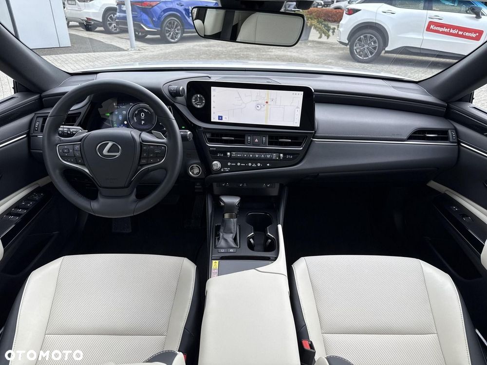 Lexus ES 300h Business Edition - 25