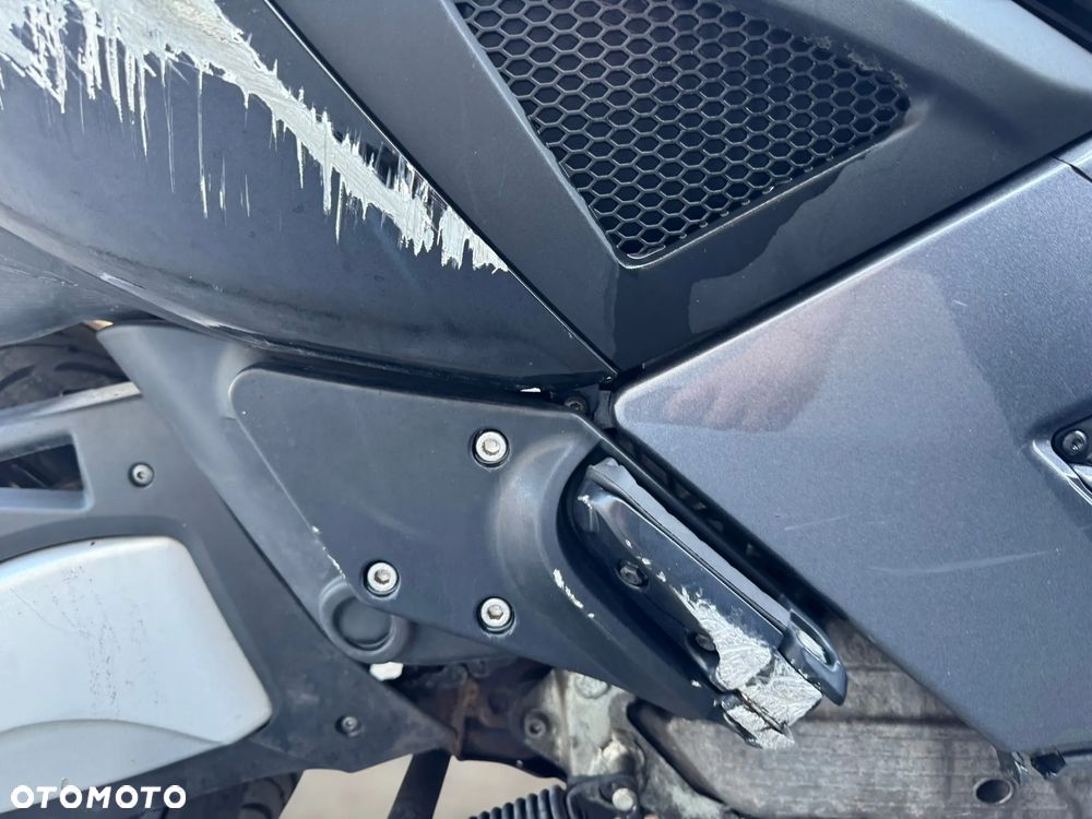 Aprilia SRV 850 - 28