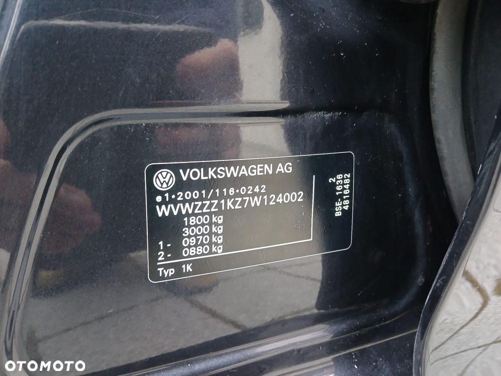 Volkswagen Golf - 30