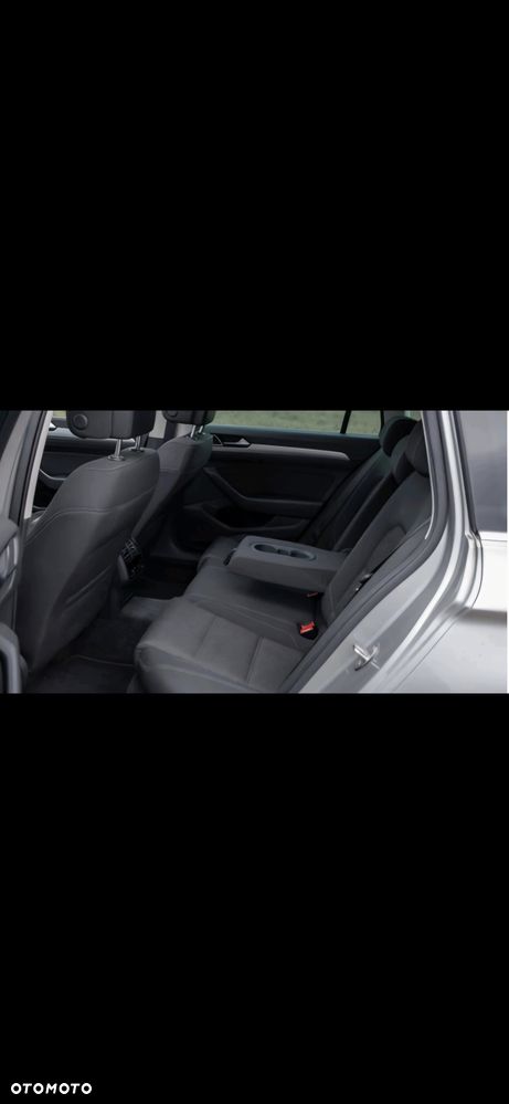 Volkswagen Passat 2.0 TDI (BlueMotion Technology) DSG Highline - 12