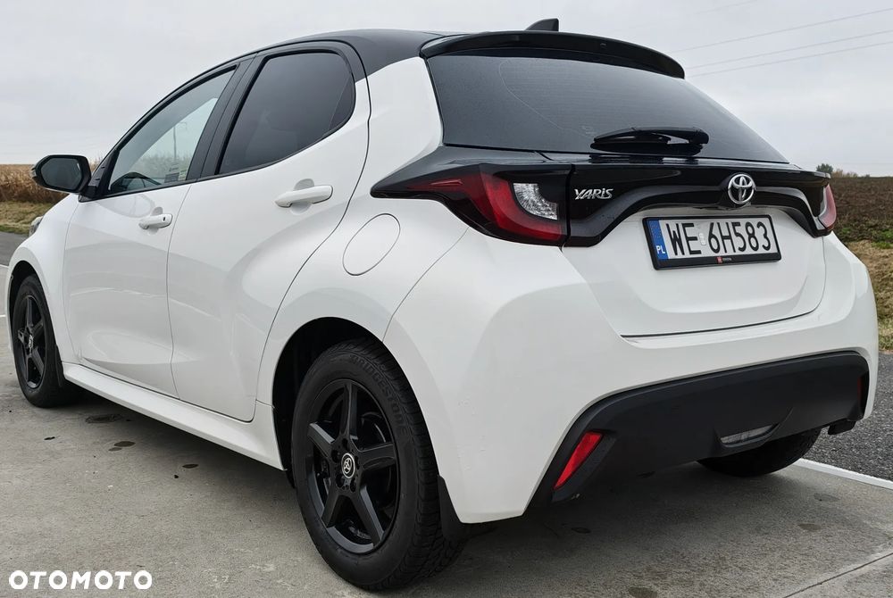 Toyota Yaris - 4