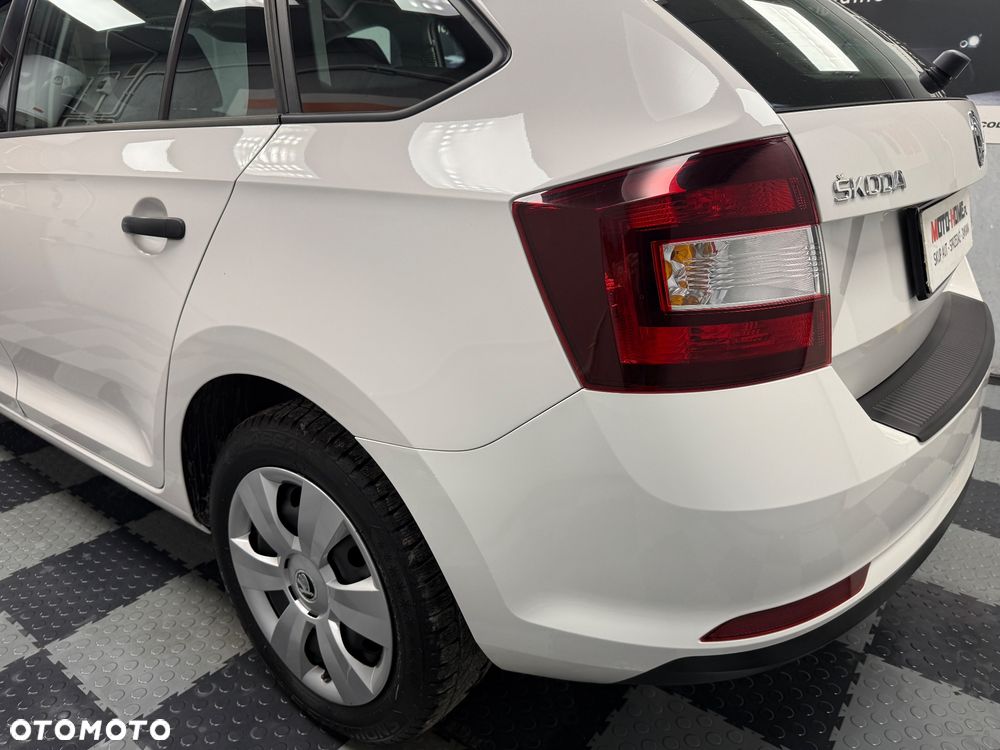 Skoda RAPID - 21