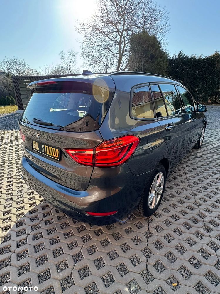 BMW Seria 2 218i Advantage - 7