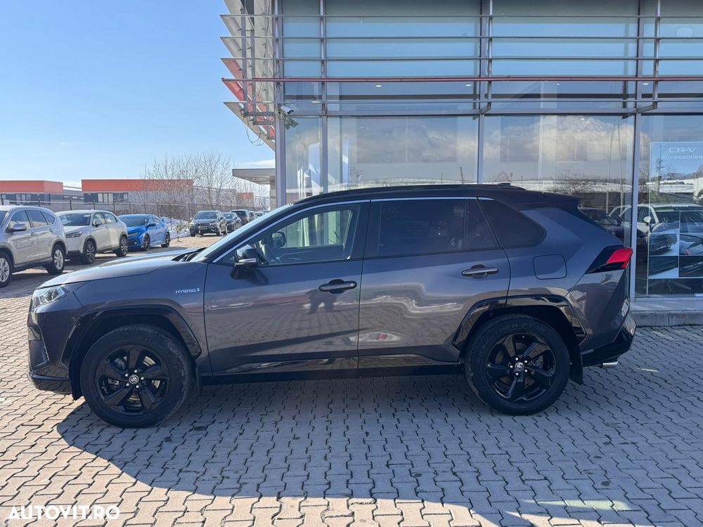 Toyota RAV4 - 6