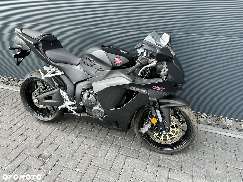 Honda CBR - 6