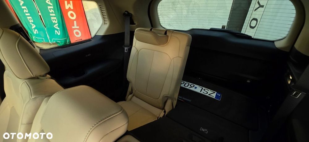 Jeep Grand Cherokee - 19