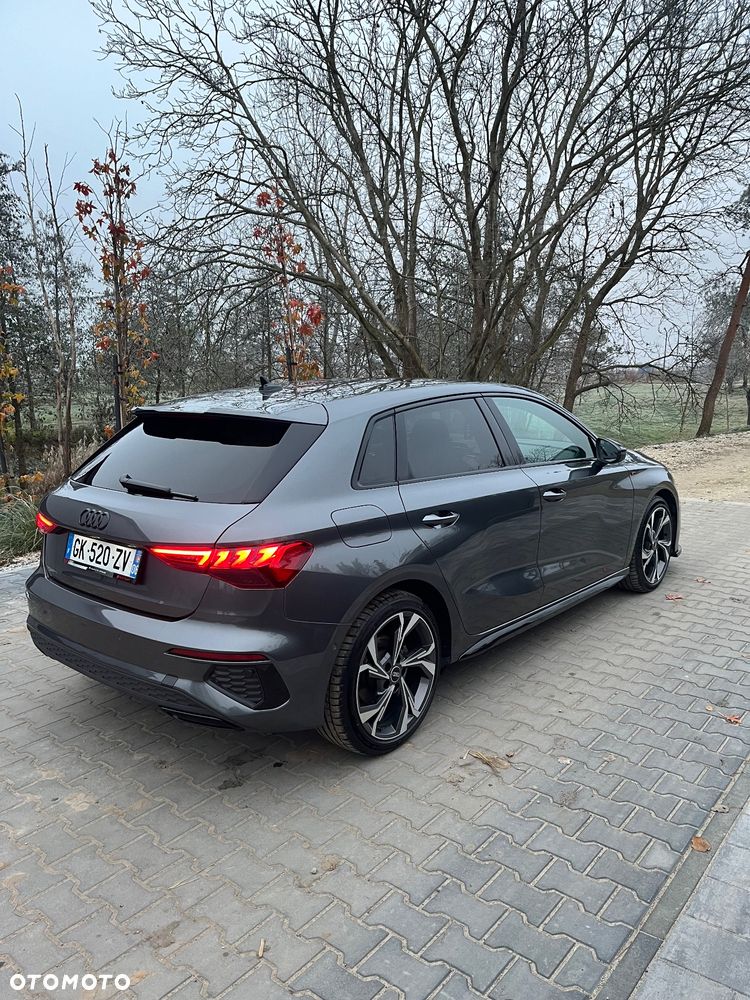 Audi A3 Sportback 40 TDI quattro S tronic S line - 4