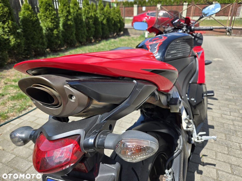 Honda CBR - 3