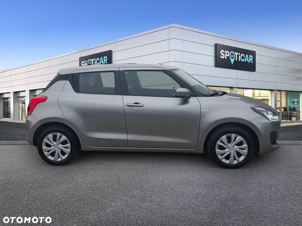Suzuki Swift - 4