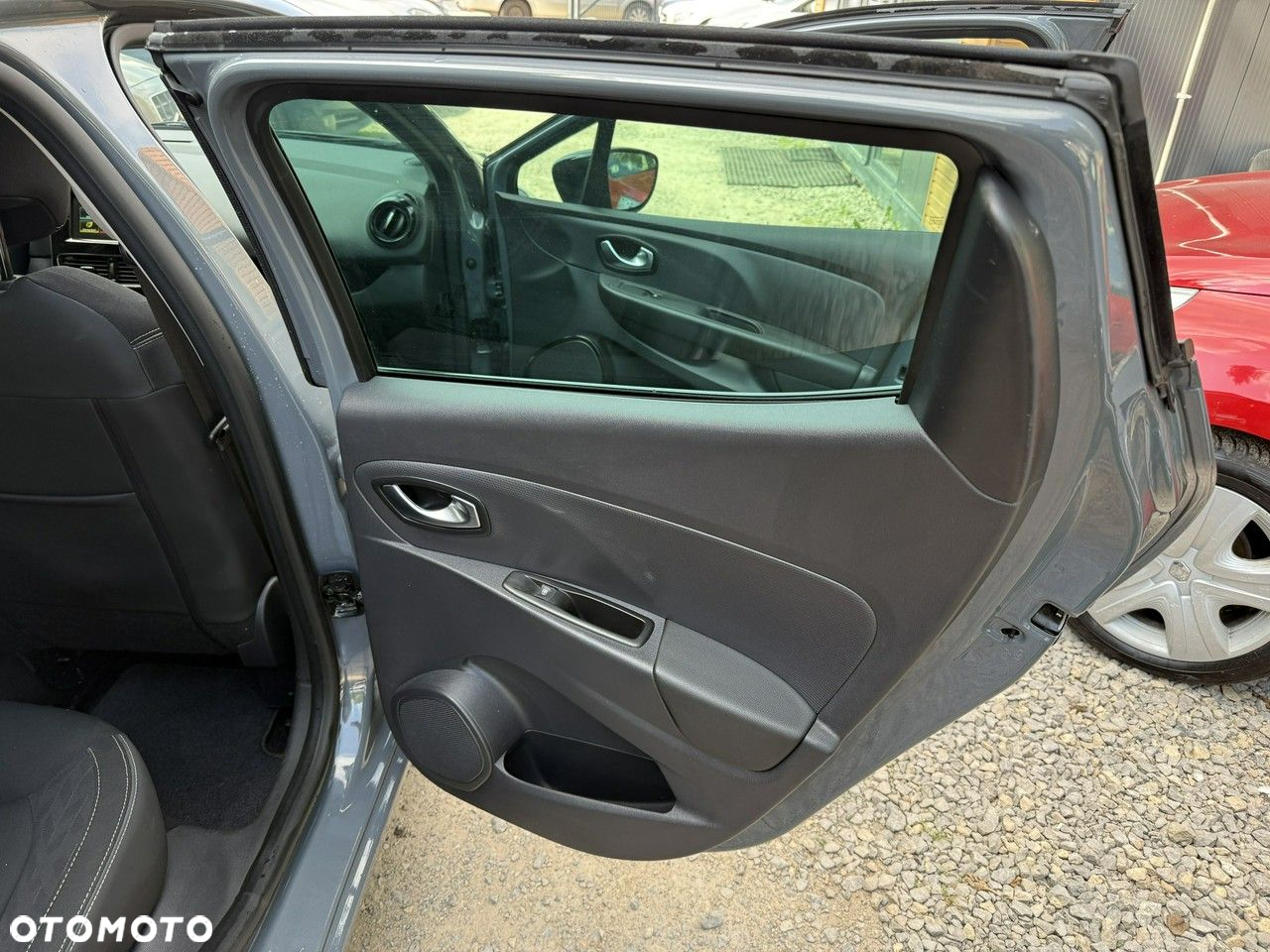 Renault Clio - 27