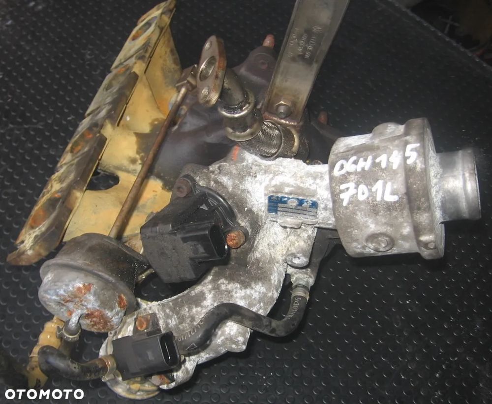 turbo sprężarka AUDI A4 B8 EXEO 1.8 TFSI 06H145701L - 2