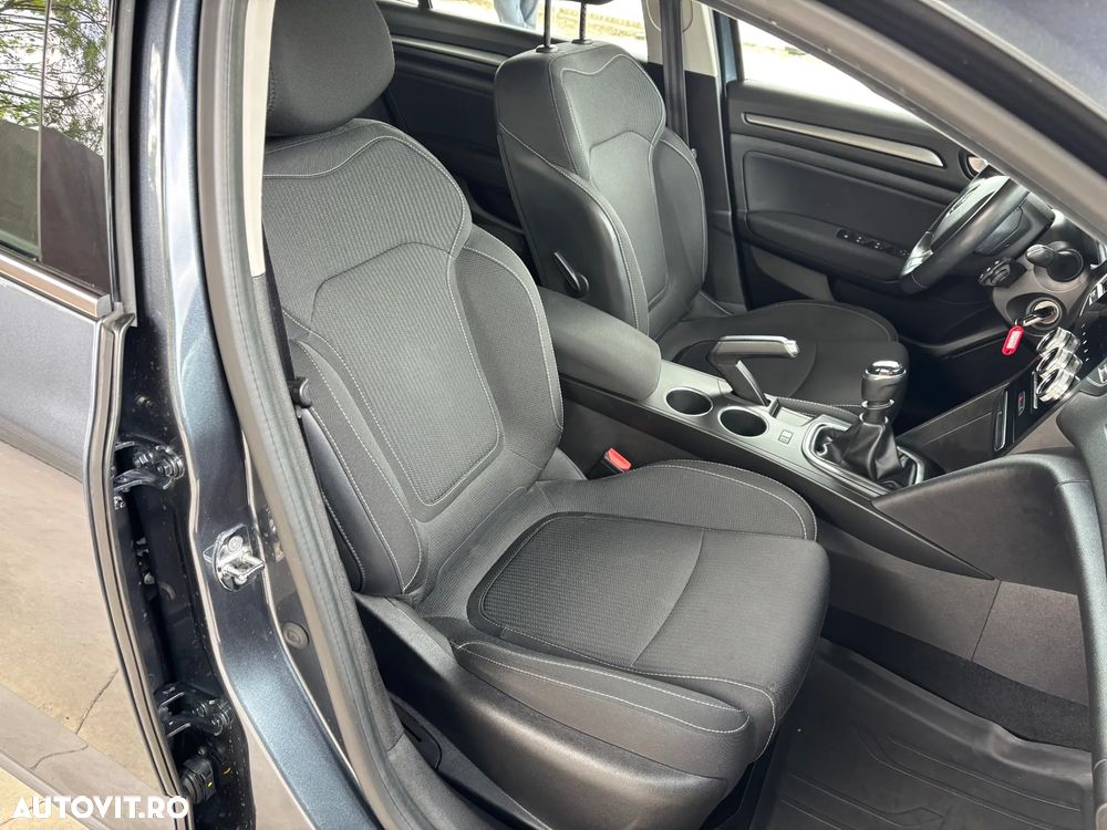 Renault Megane TCe GPF Zen - 37