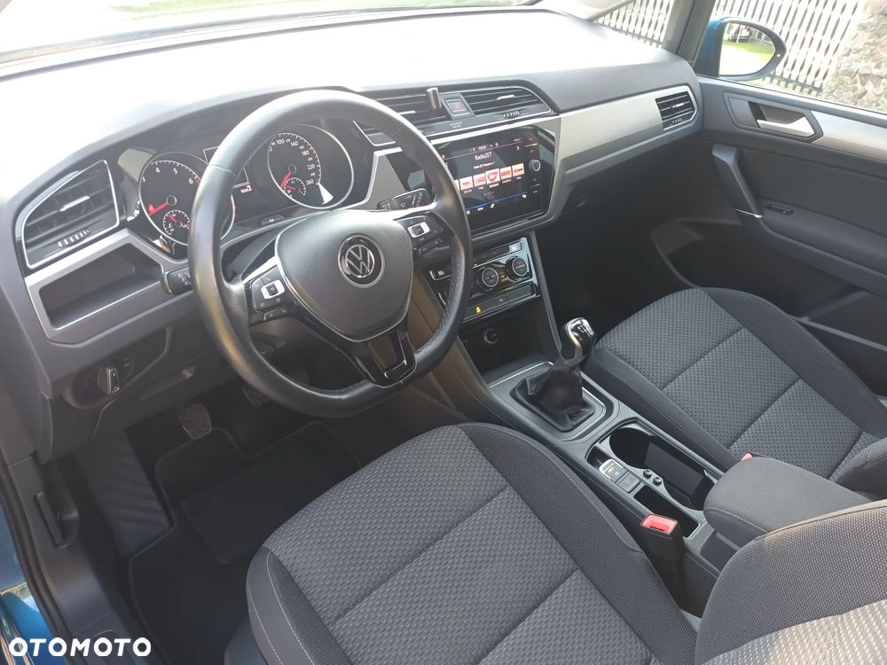 Volkswagen Touran 1.5 TSI EVO Comfortline Plus - 9