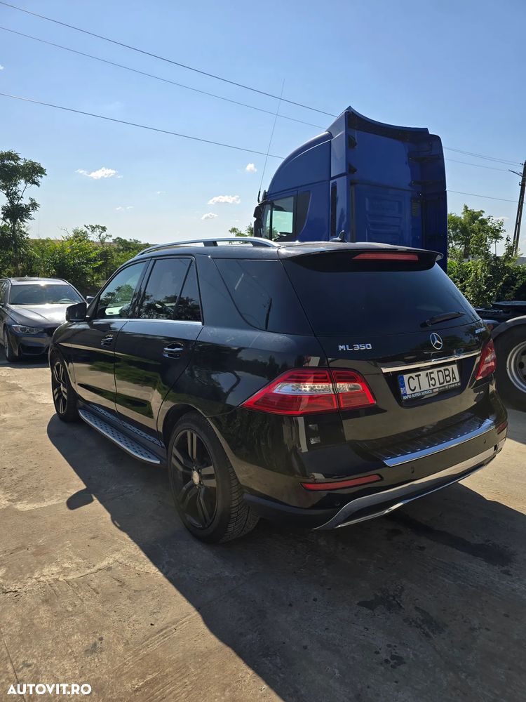 Mercedes-Benz ML 350 BlueTEC 4MATIC Aut - 9
