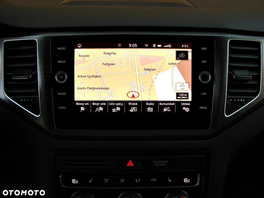 Volkswagen Golf Sportsvan VII SV 1.6 TDI Highline - 28