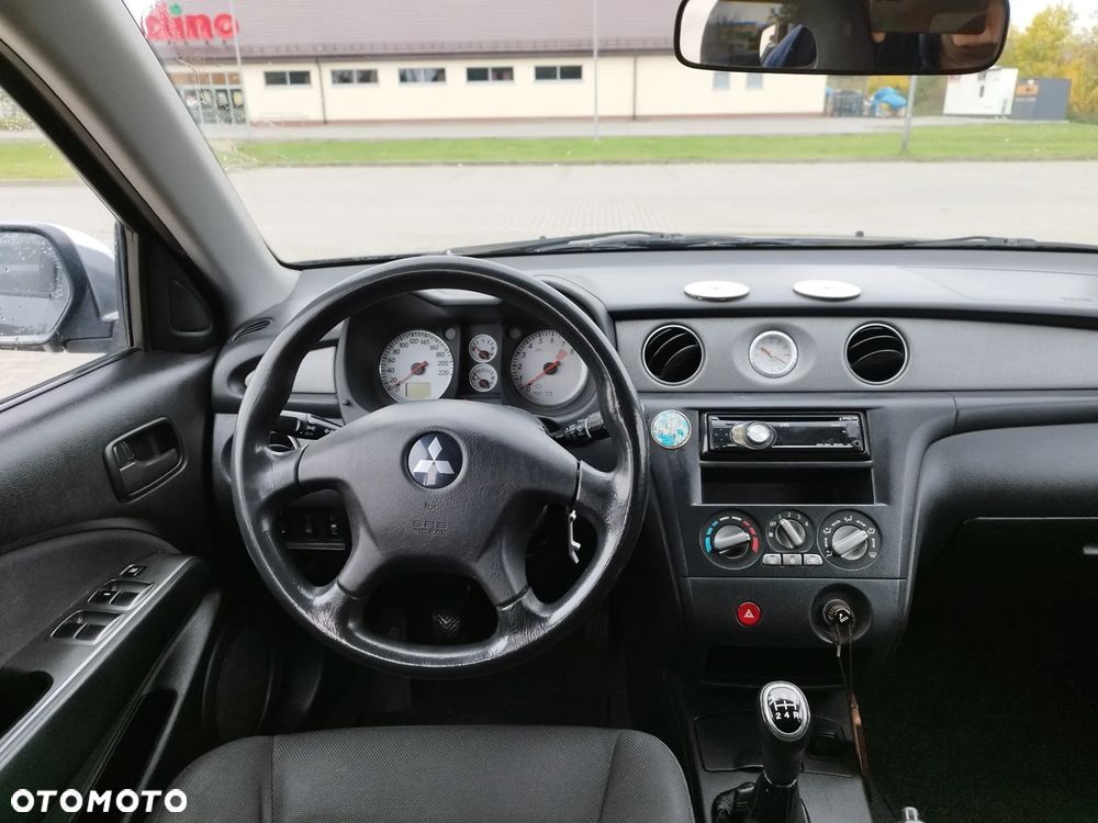 Mitsubishi Outlander 2.0 Comfort - 11