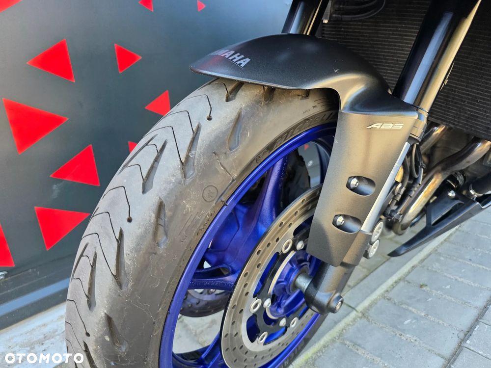 Yamaha FZ8 - 17