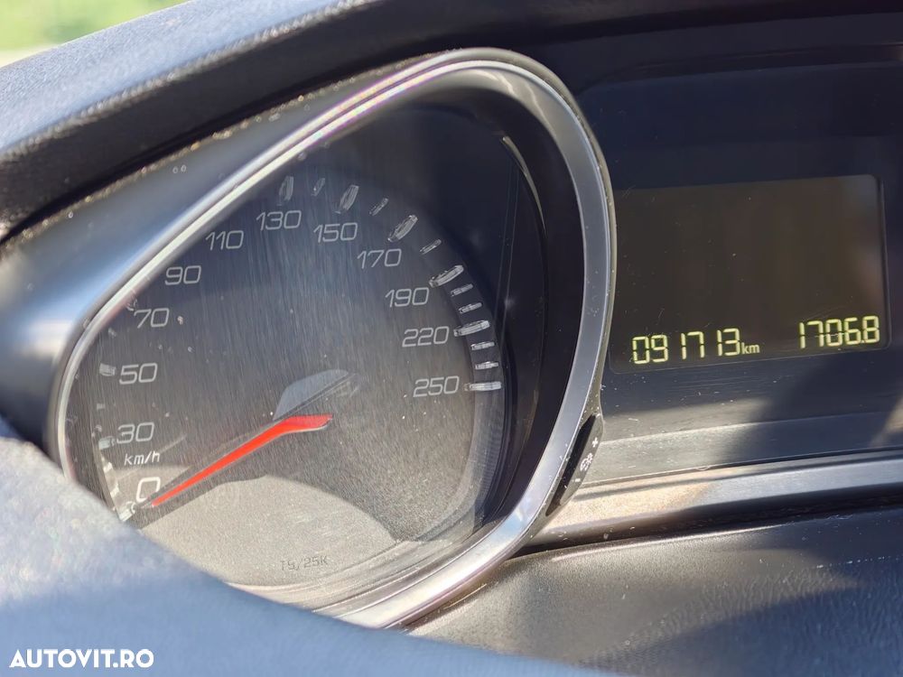 Peugeot 308 - 11