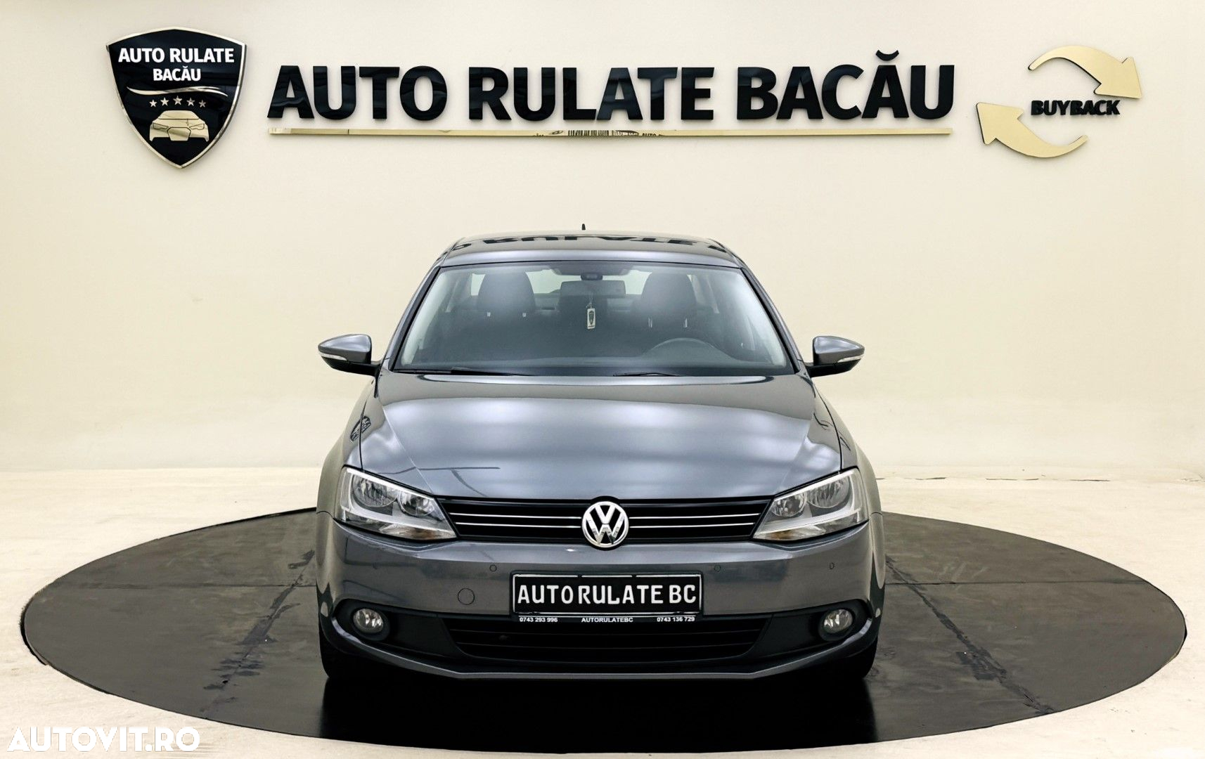 Volkswagen Jetta - 10