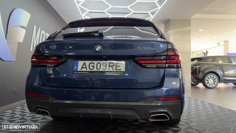 BMW 530 e Pack Desportivo M - 14