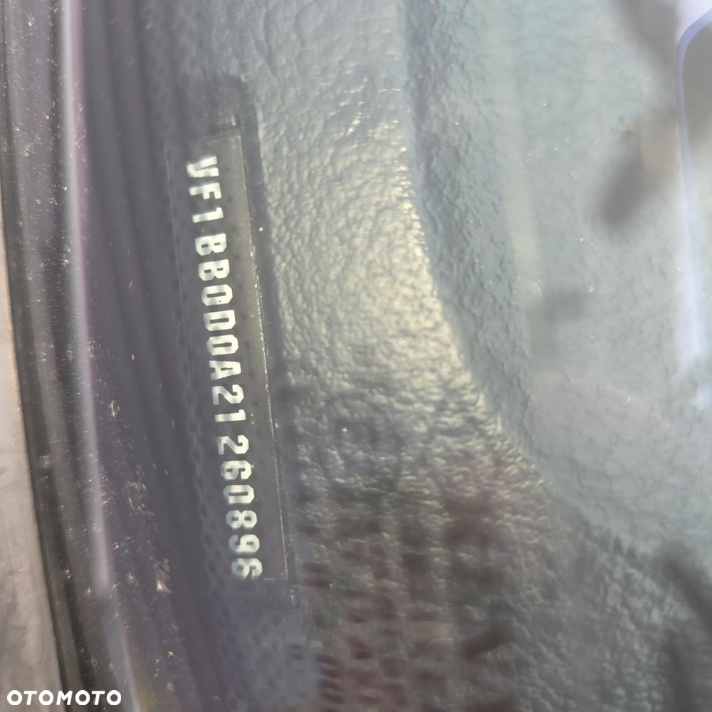 Renault Clio - 7