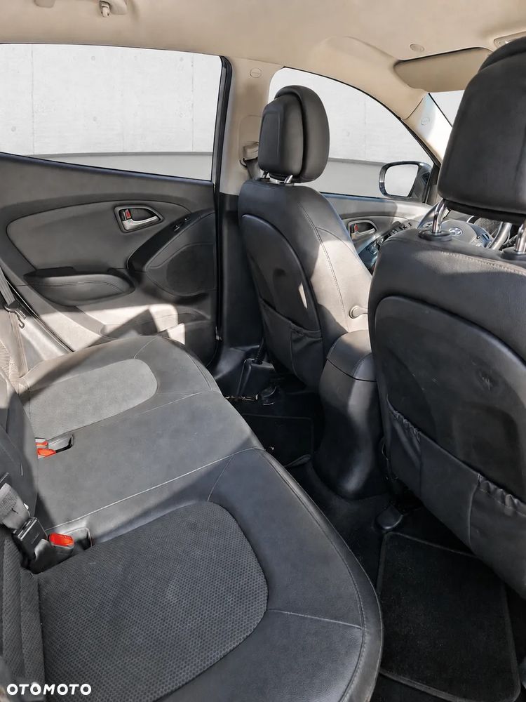 Hyundai ix35 1.7 CRDi Premium 2WD - 11