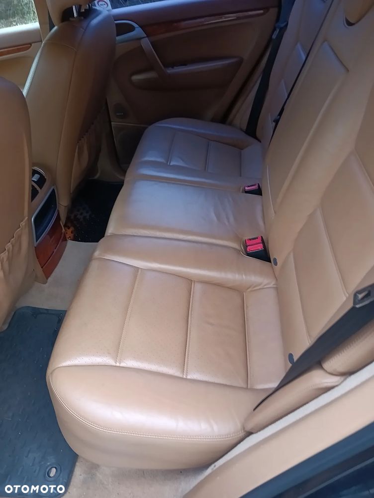 Porsche Cayenne - 15