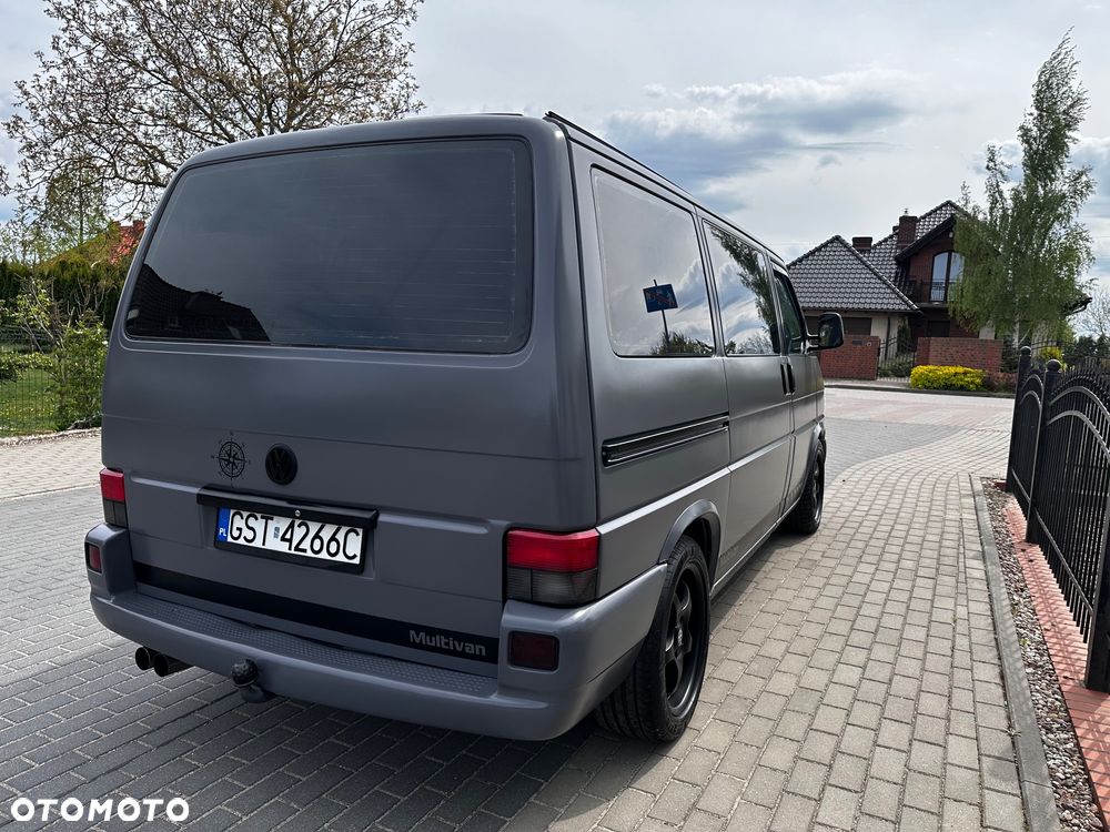Volkswagen Multivan - 4