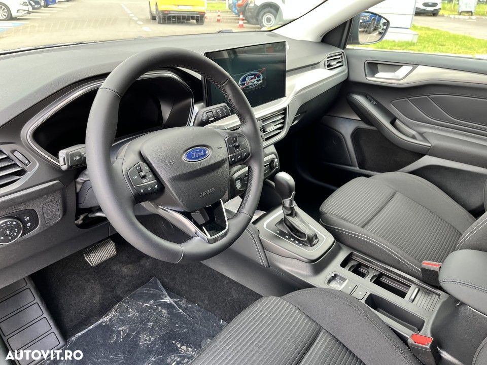 Ford Focus - 13