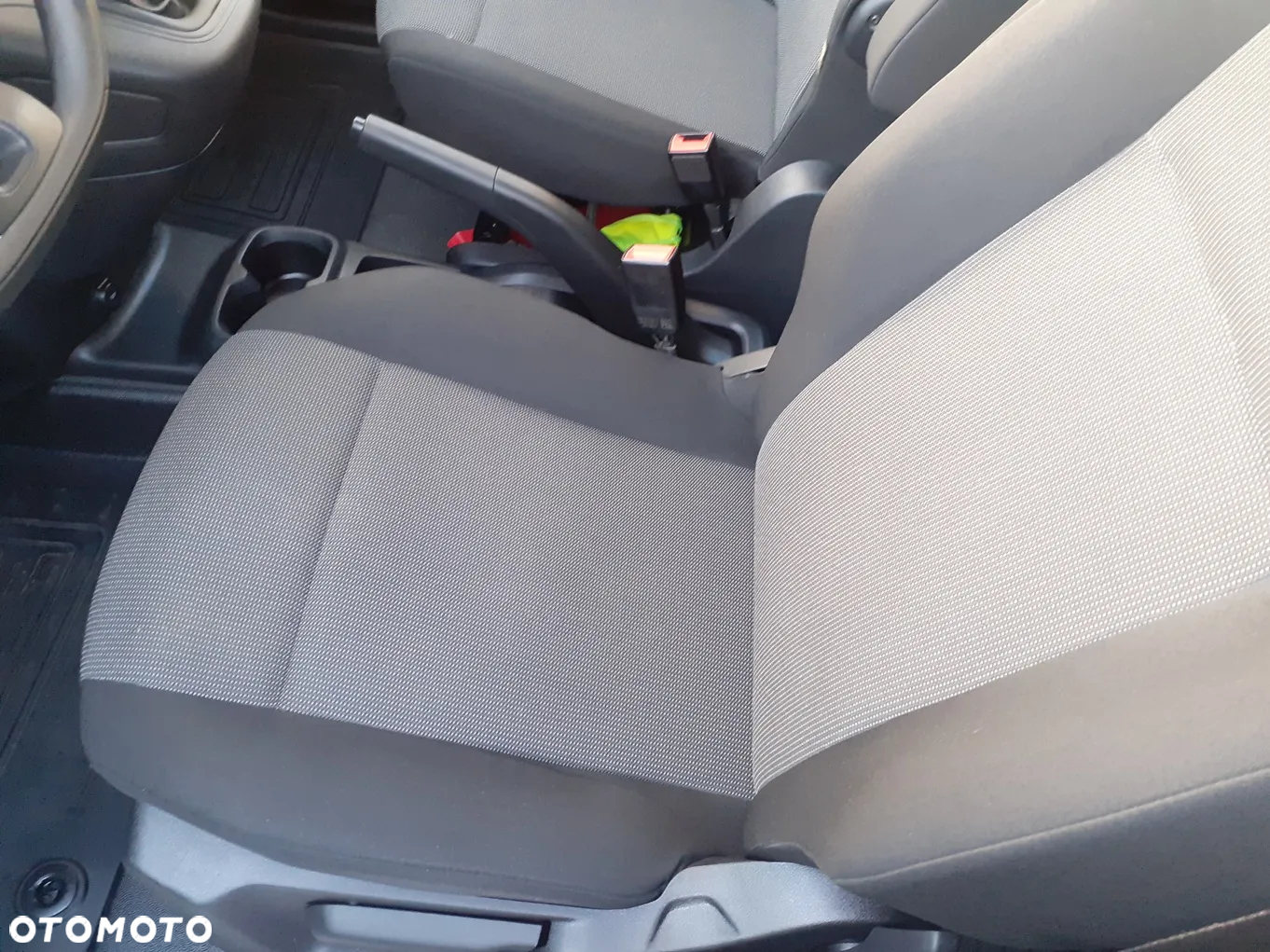 Toyota Proace City 1.5 D-4D Long 2,3t Active (bryg.) - 9