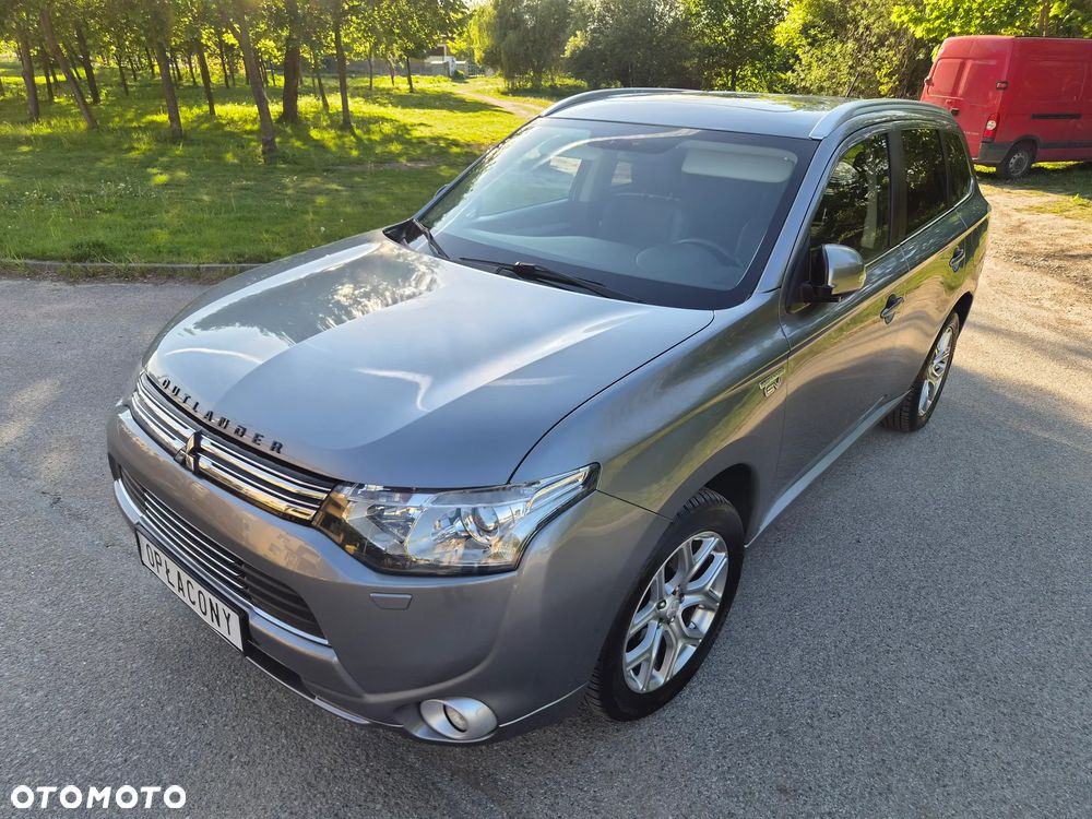 Mitsubishi Outlander - 10