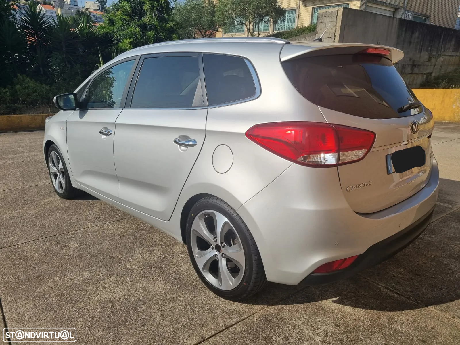 Kia Carens 1.7 CRDi ISG TX - 4