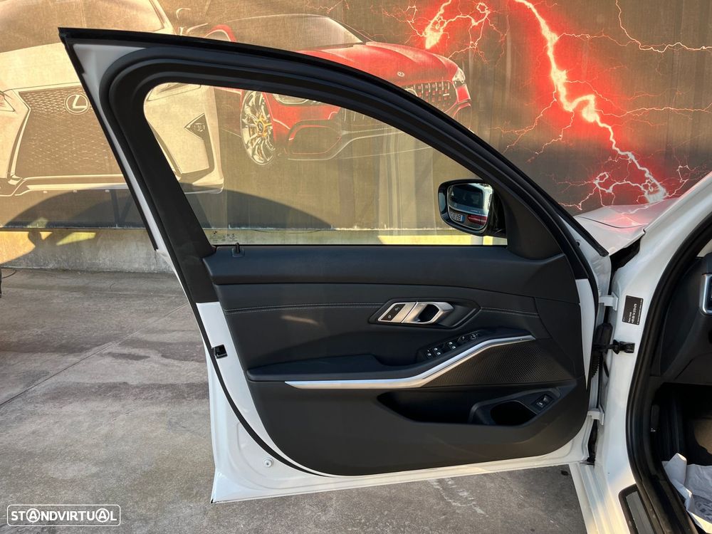 BMW 320 d xDrive Aut. Sport Line - 12