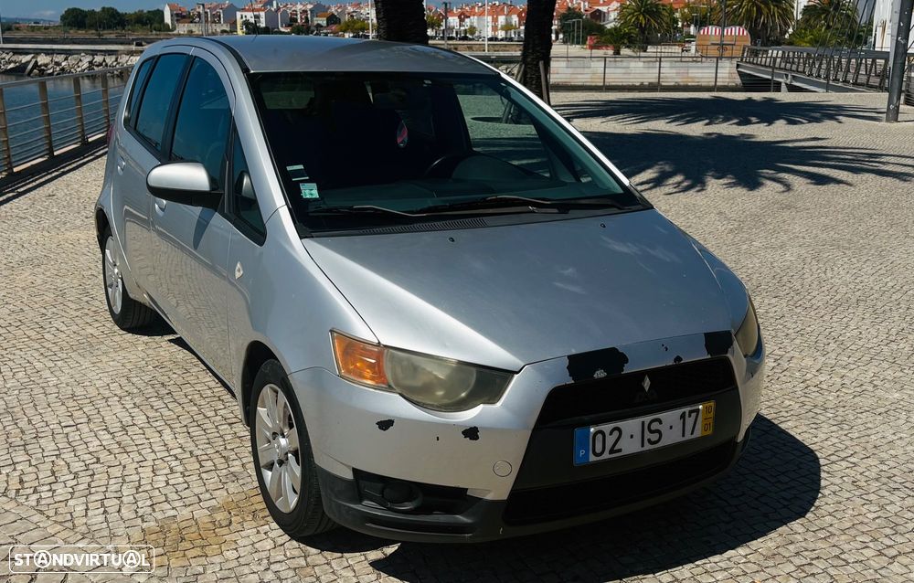 Mitsubishi Colt - 1