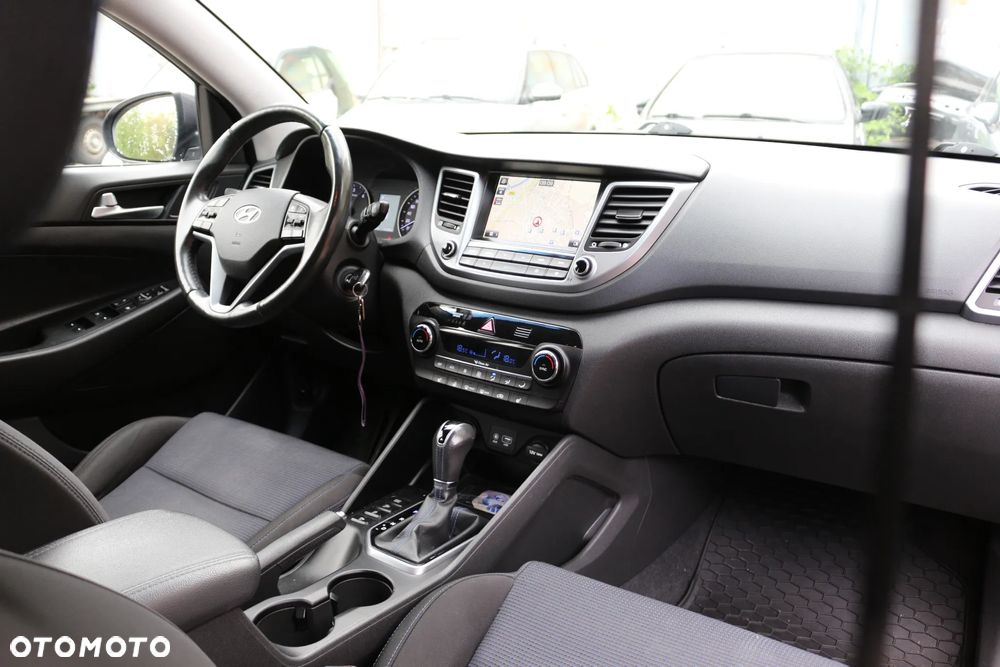 Hyundai Tucson 1.7 CRDI BlueDrive Design 2WD DCT - 12