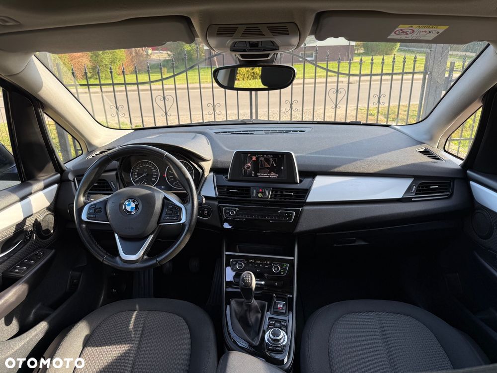 BMW Seria 2 218i Luxury Line - 8