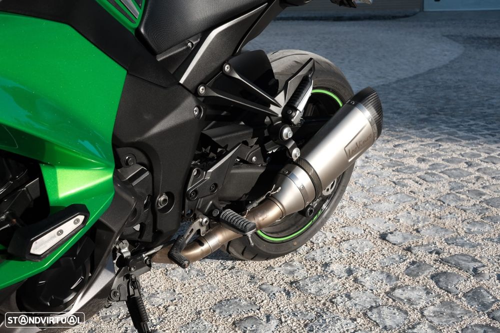 Kawasaki Z Z1000SX - 3