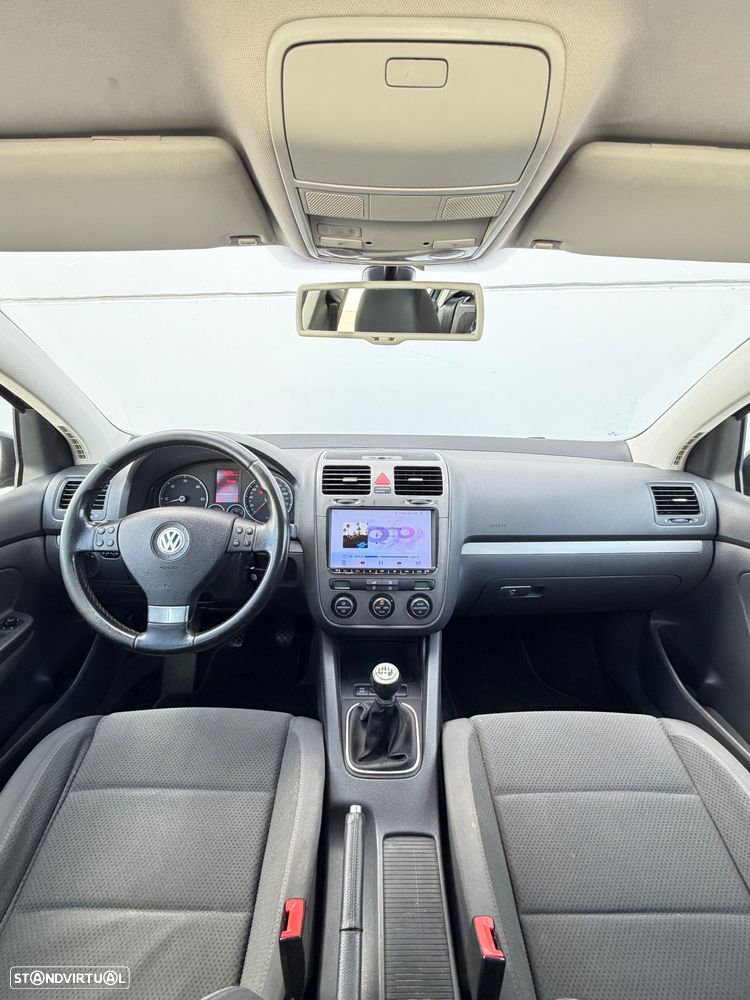 VW Golf 1.9 TDi BlueM. Confortline - 6