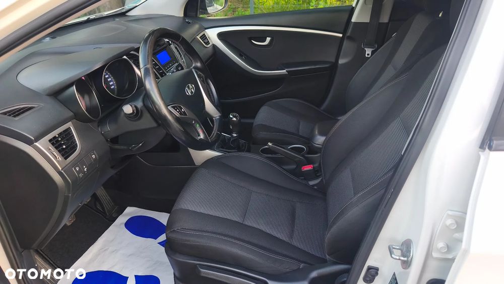 Hyundai i30 1.4 Comfort - 12