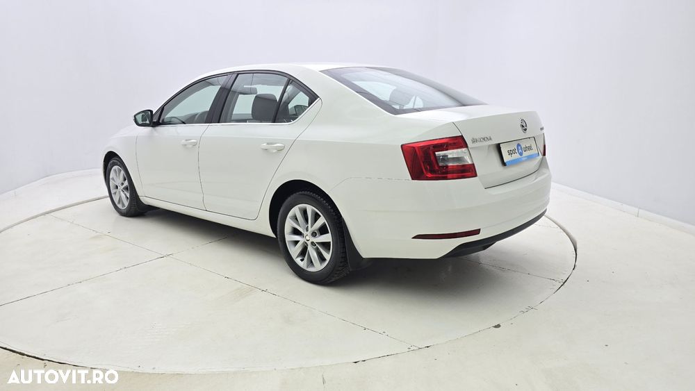 Skoda Octavia 1.4 TSI DSG Style - 8