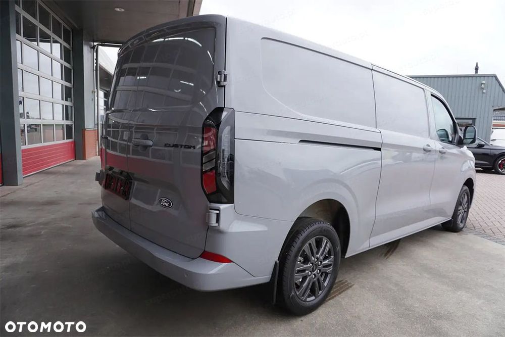Ford Transit Custom 320 L2H1 Limited A8 2.0 170KM - 6