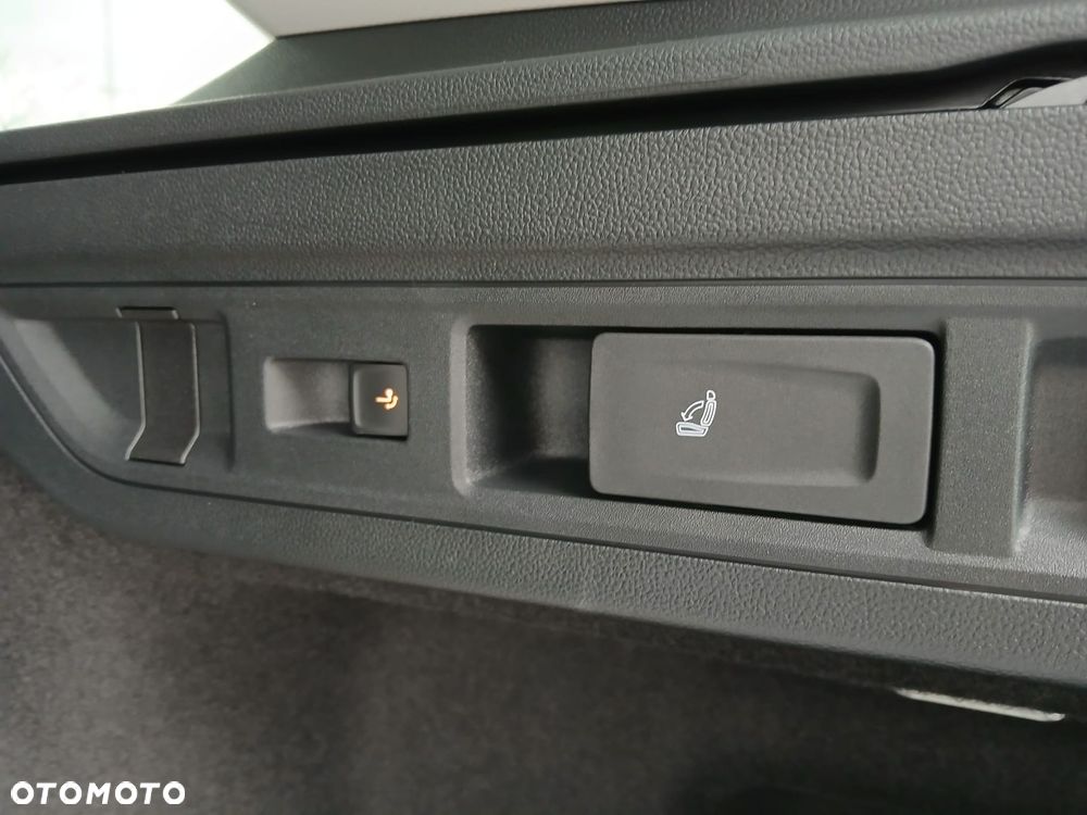 Volkswagen Passat - 13