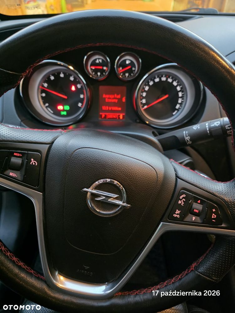 Opel Insignia - 11